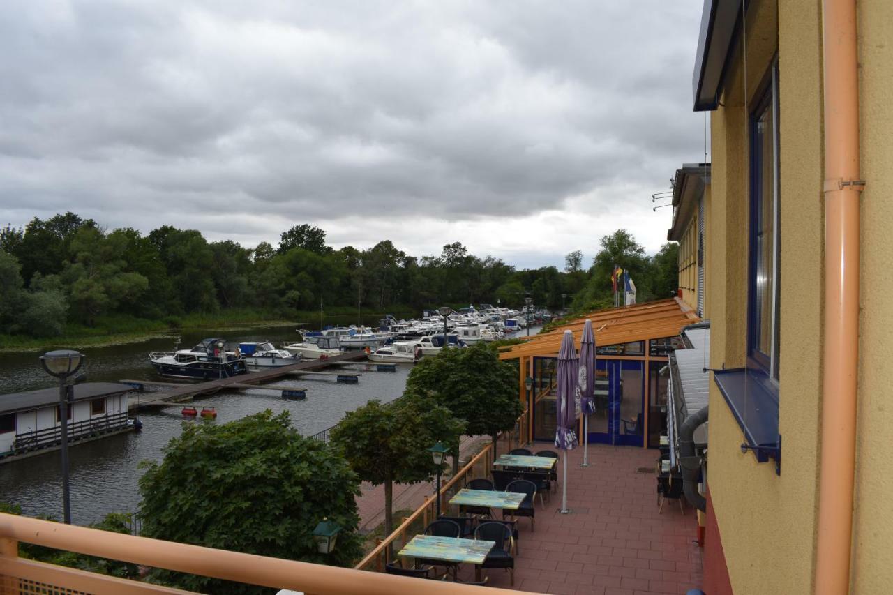 Hotel Garni "Am Hafen" Havelberg Εξωτερικό φωτογραφία
